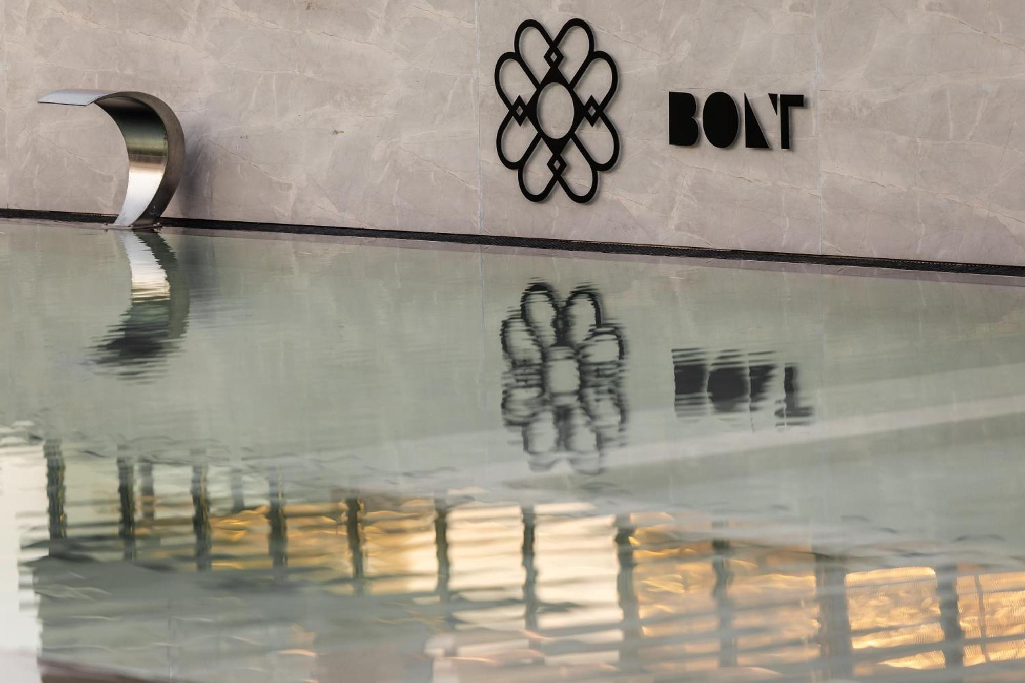 Bolt Boutique Hotel Лежа Экстерьер фото