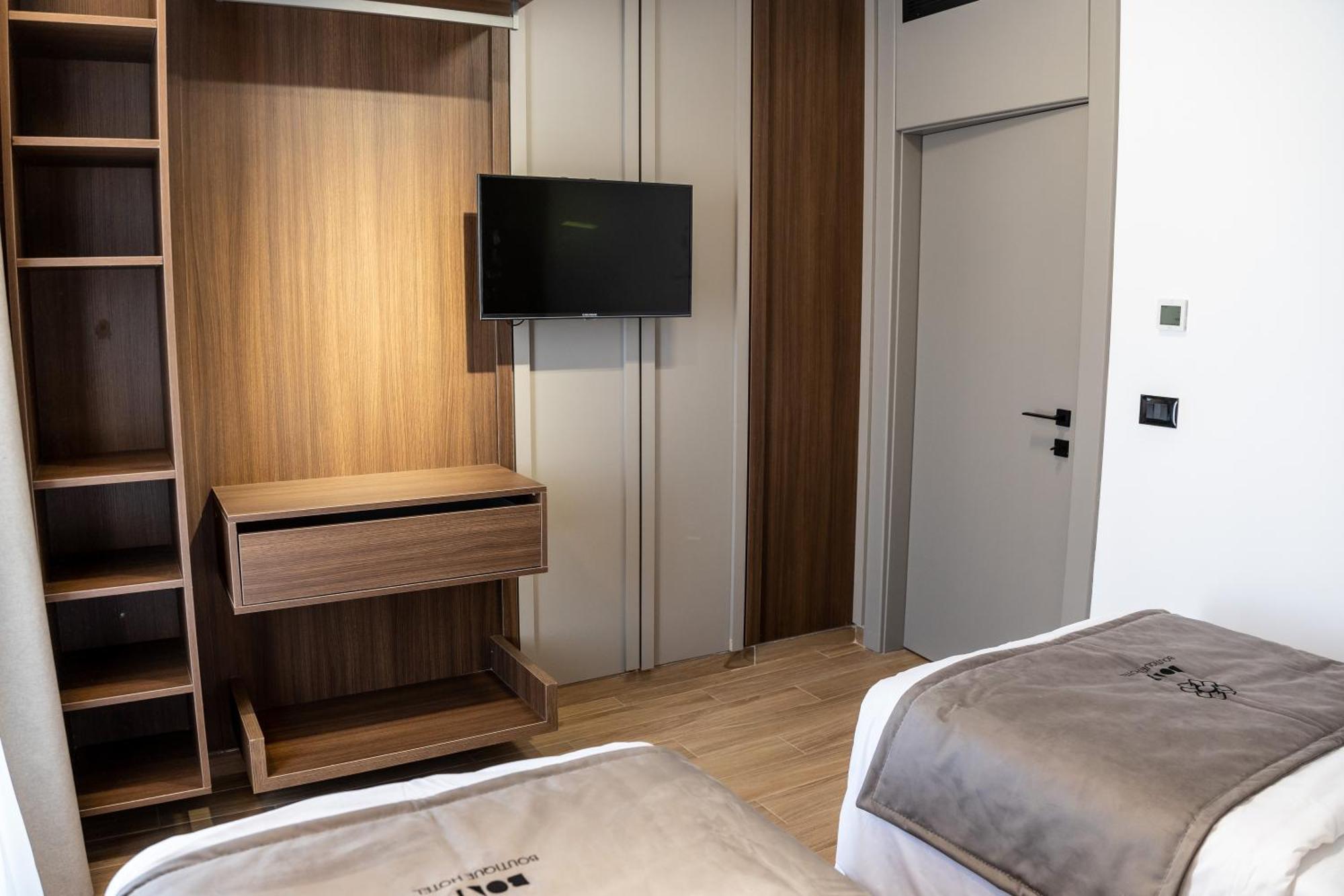 Bolt Boutique Hotel Лежа Экстерьер фото